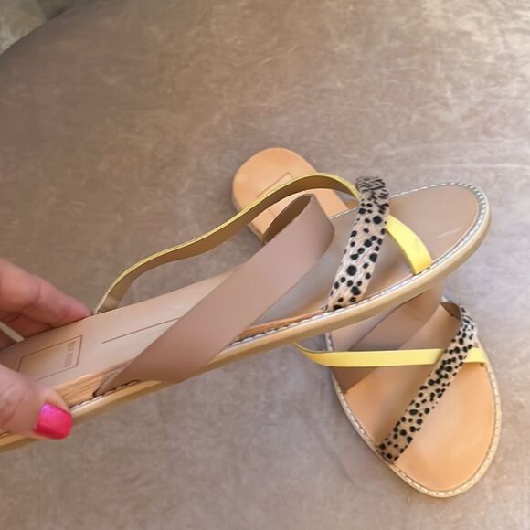 Dolce Vita Sz 9 Nevitt Yellow Animal Print Sandal EUC - Picture 4 of 11